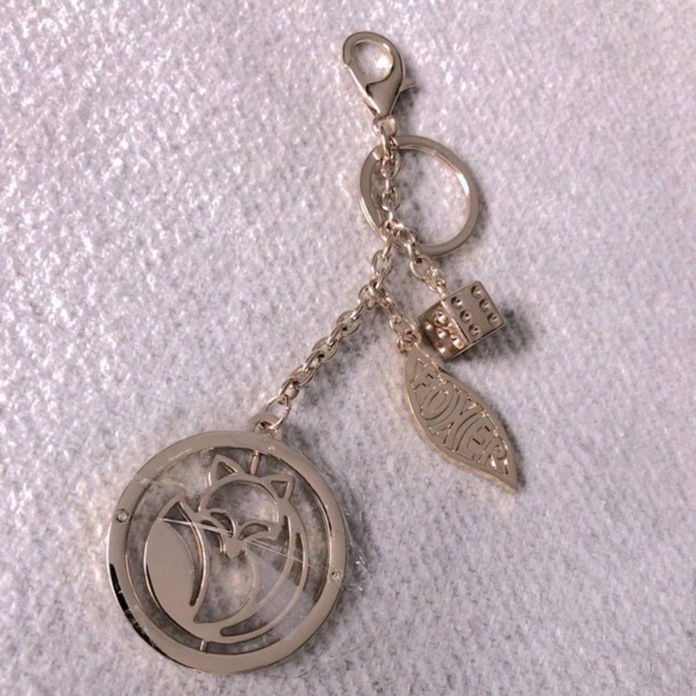 Beautiful Foxer Keychain/Purse Accessory - Picture 3 of 7